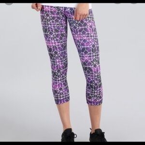Leggings Yoga Pants Geometric Purple Pattern NEW
